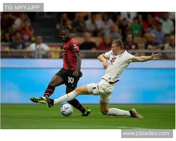 莱比锡红牛逆转胜浦项制铁2-1，豪取德甲首胜